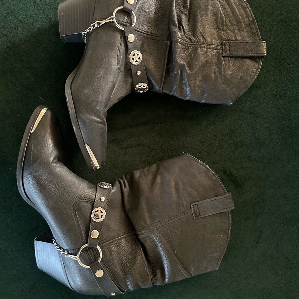 Dingo Black Leather Heeled Boots with Star Accents